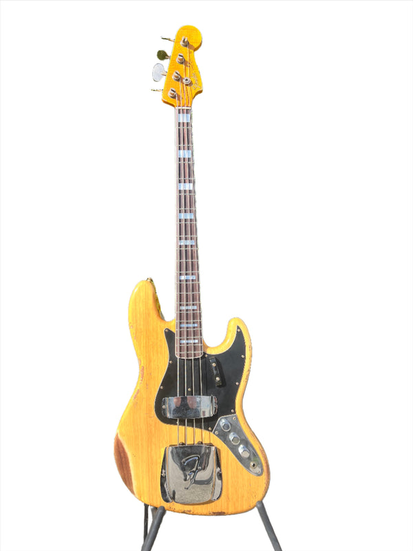 Limited Edition Custom Jazz Bass® Heavy Relic® Round-Lam Rosewood Fingerboard Aged Natural