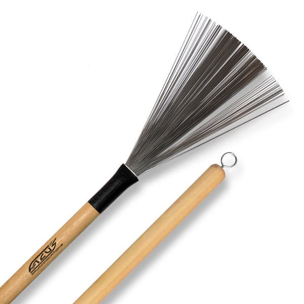 FACUS Brush with wooden handles