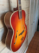 2HD LEVIN 1956 VINTAGE HOLLOWBODY GUITAR W/CASE