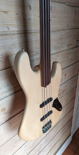 2HD 1986 Fender Fretless Jazz Bass MIJ w/BAG
