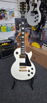 2HD GIBSON LES PAUL STUDIO WHITE W/ GOLD HARDWARE