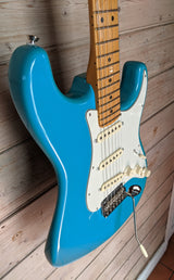 2HD FENDER AMERICAN PROFESSIONAL II STRATOCASTER MN MIAMI BLUE