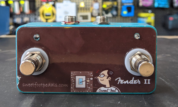2HD Sweet Food Fender II Switch [35] Mini Footswitch for Fender Deluxe Reverb II- Princeton Rev II- Super Champ- Concert II- Twin Reverb II- Fender 30